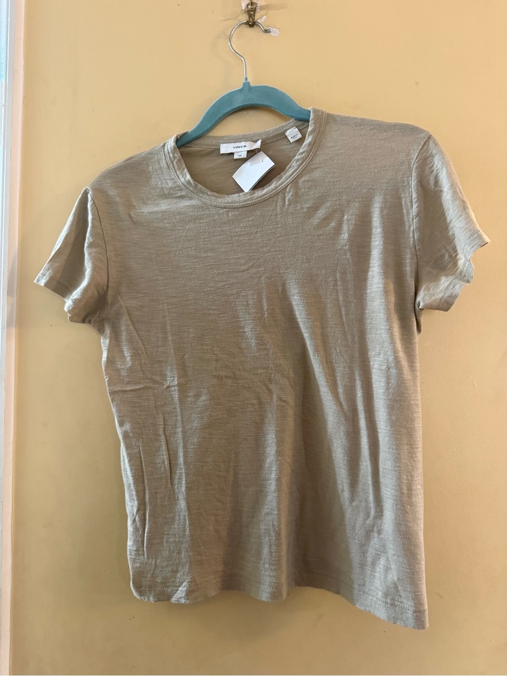 VINCE Short Sleeve Crewneck Tee in Taupe, small